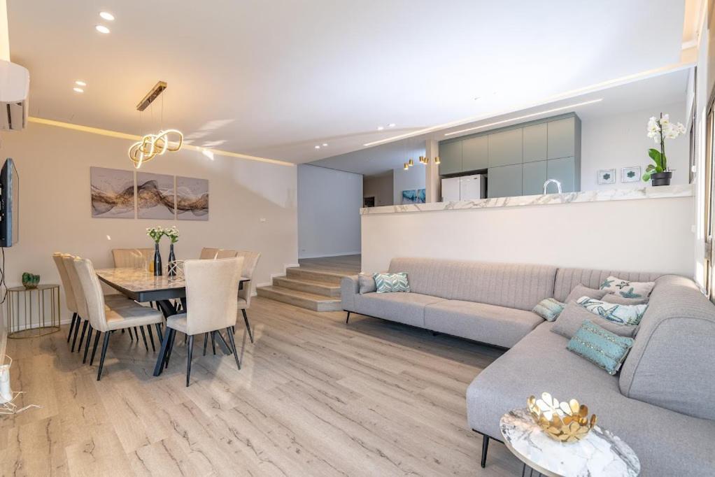 L.T.D Luxury Apartments 4 Bedroom Panoramic View Tiberias Eksteriør bilde